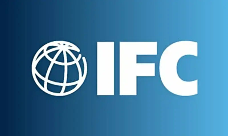 IFC announces first local-currency investment in Pakistan