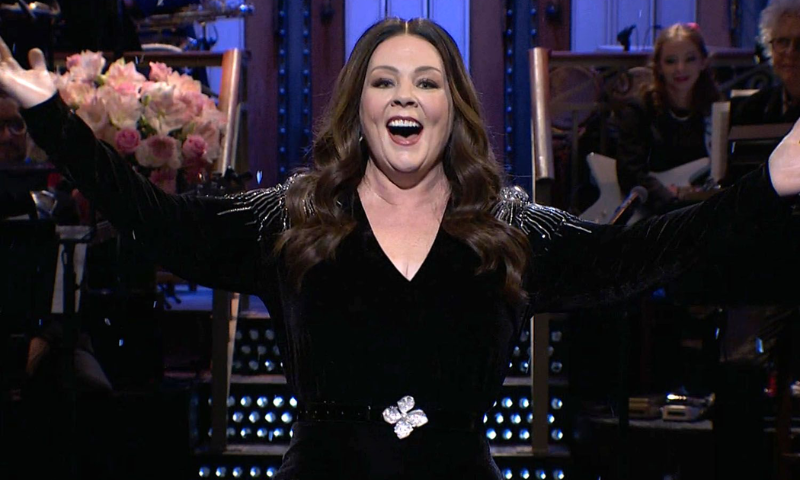 Melissa McCarthy stuns SNL audience as fans react to her transformation