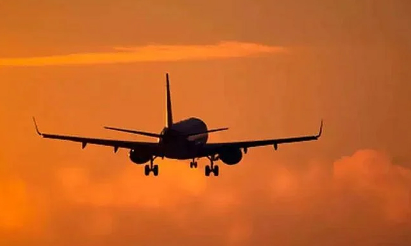 Pakistan extends airspace ban on India