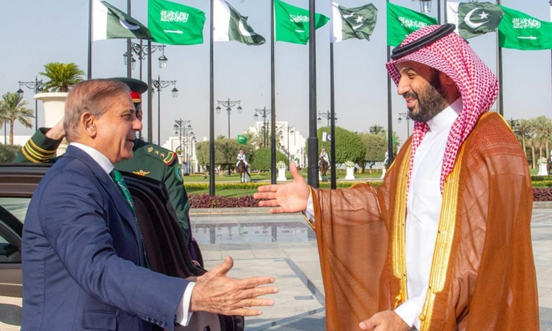 Dialogue, diplomacy crucial for peace, Sharif tells Saudi Crown Prince