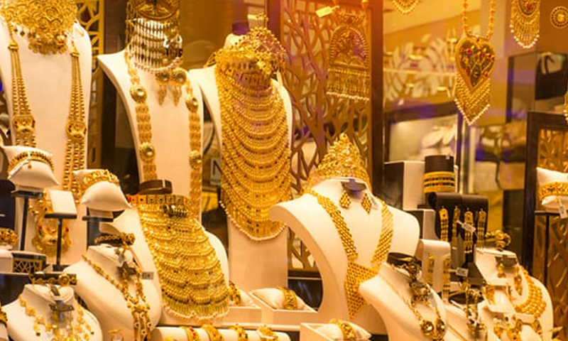 Gold prices jump in Pakistan amid global price fluctuations
